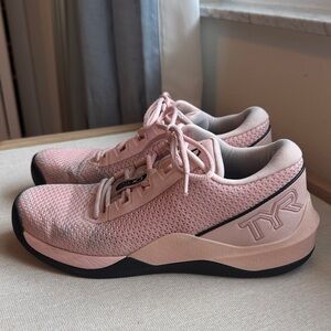 TYR Women's Light Pink Trainers